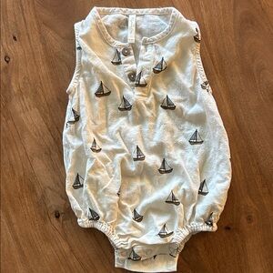 Rylee and Cru Sailboat Bubble